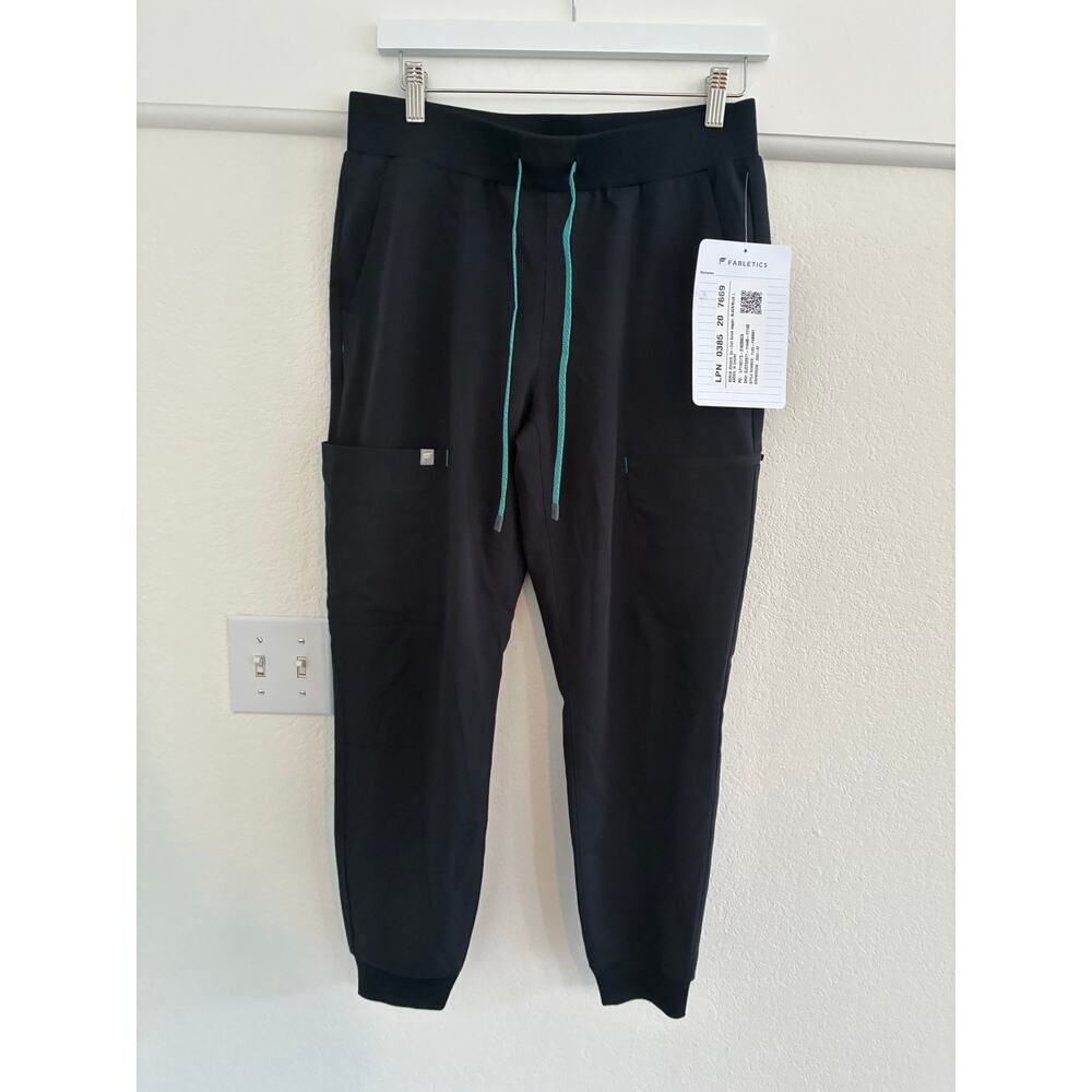 NWT Fabletics Womens Medium Short On Call Scrub Jogger Black READ